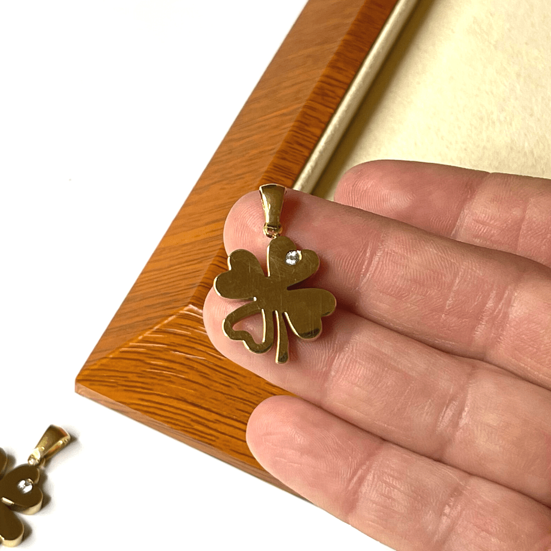 Pendentif Trèfle avec strass acier inoxydable