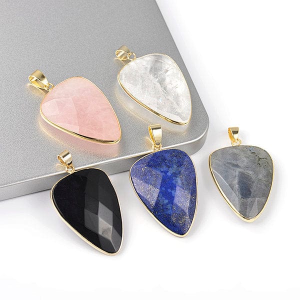 Pendentif Triangle facettée pierre