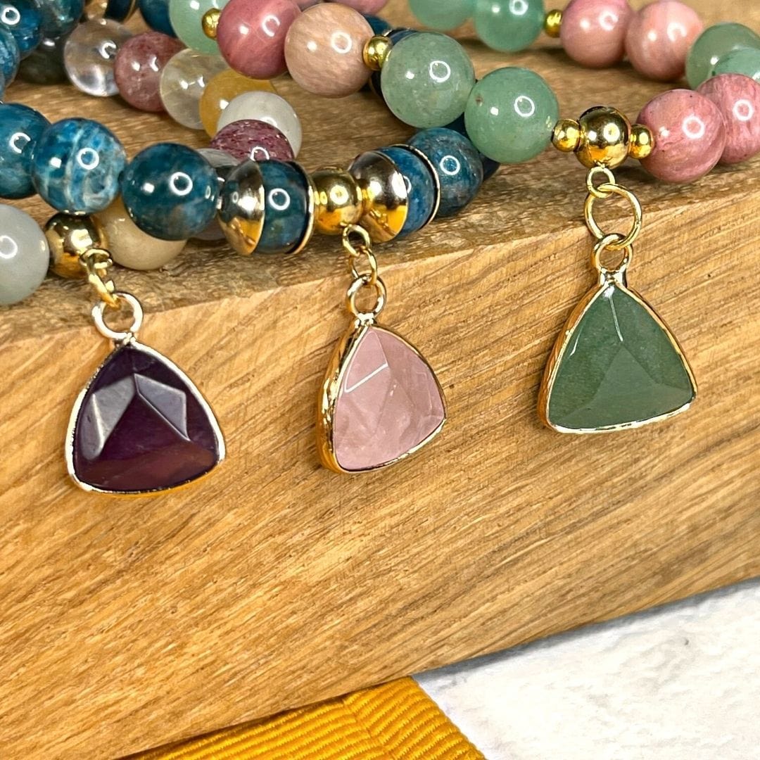 pendentif pierre triangle