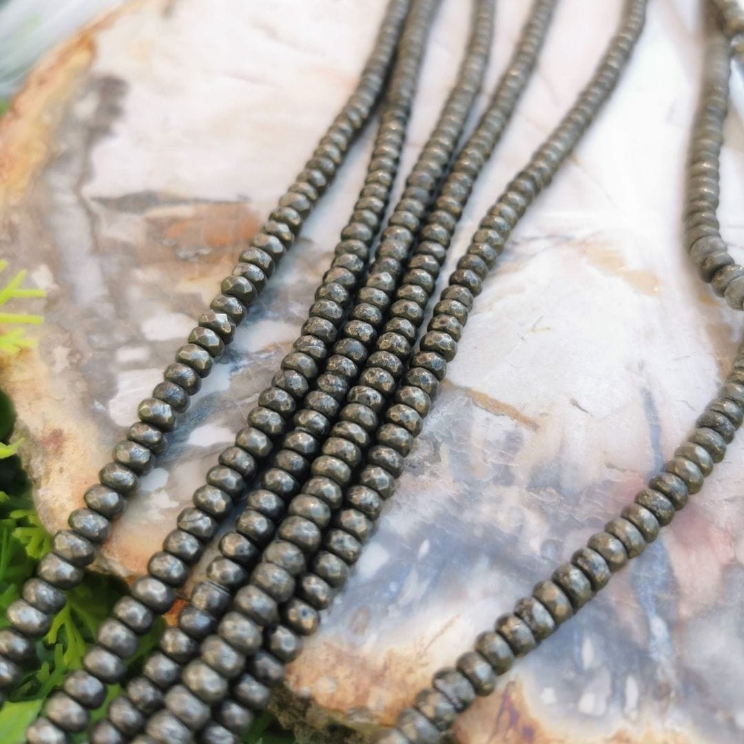 Perle facetté pyrite