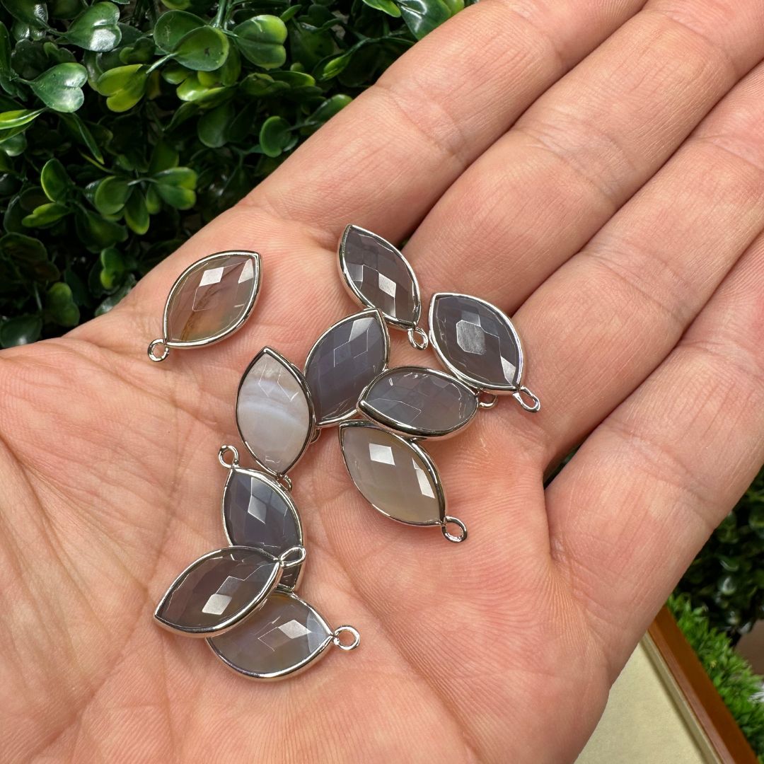 Petit Pendentif Marquise facetté - Agate du Botswana / Or - Perles