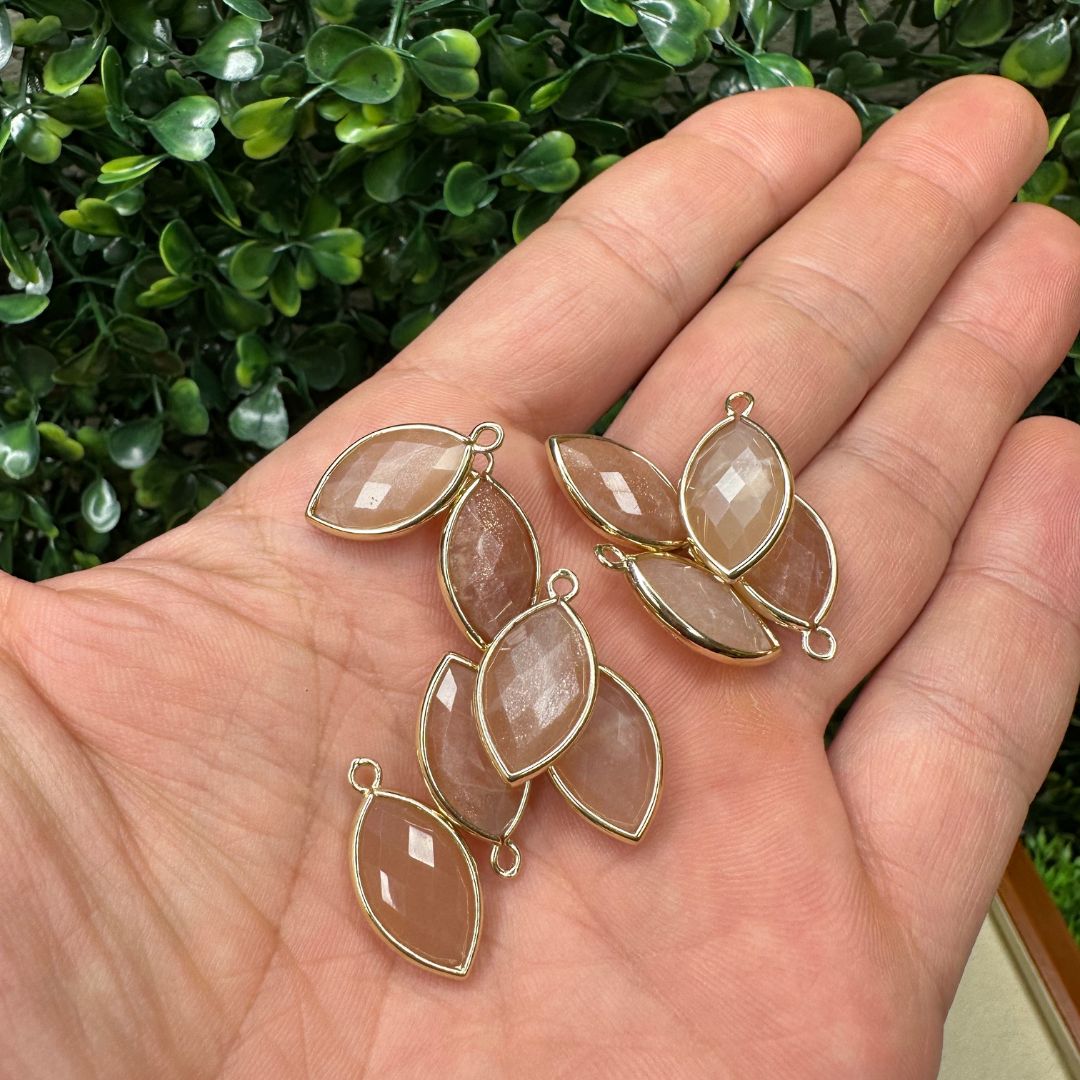 Petit Pendentif Marquise facetté - Pierre du soleil / Or - Perles