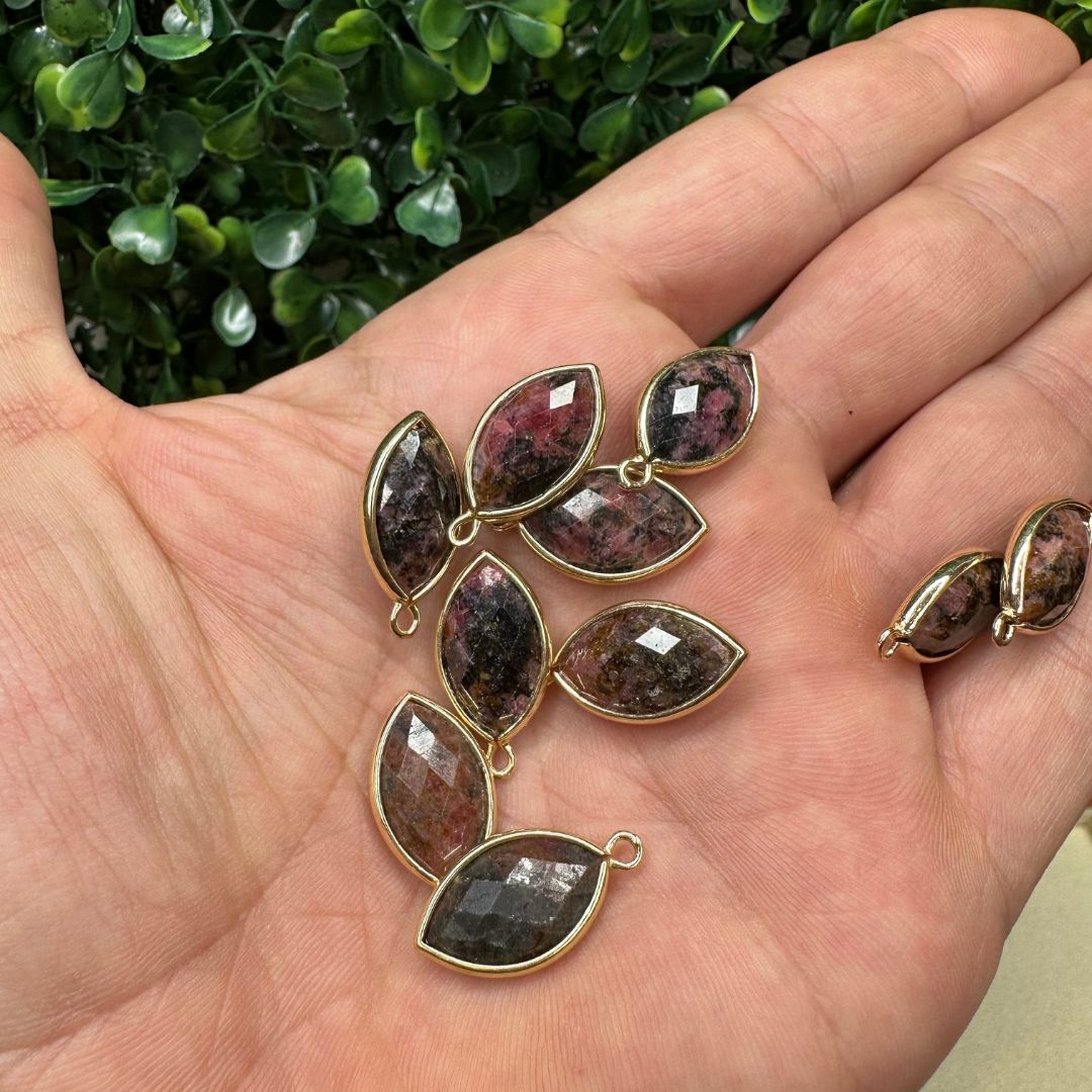 Petit Pendentif Marquise facetté - Agate du Botswana / Or - Perles