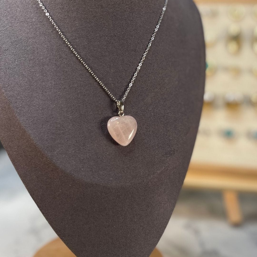 Petit pendentif pierre Coeur - Breloques et pendentifs