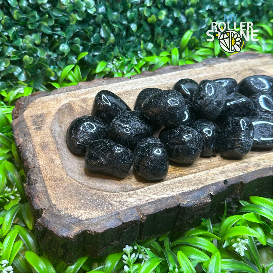 Pierres roulées en Tourmaline Noire (Taille moyenne) - Pierres et fossiles