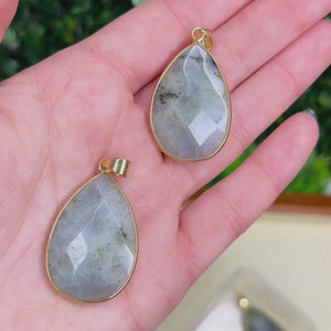 Pendentif Goutte Doré Labradorite