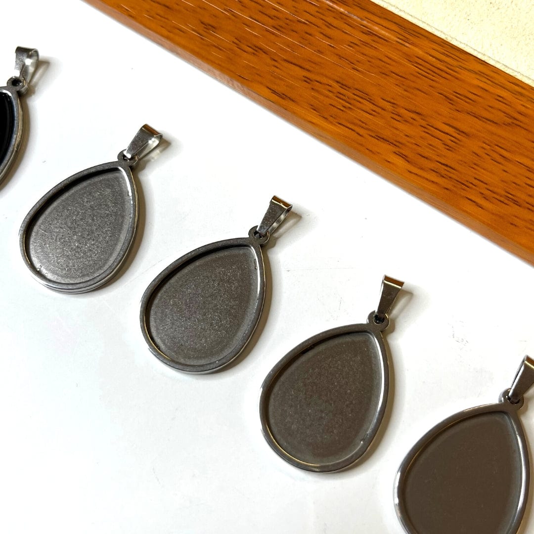 Support Pendentif Cabochon Goutte Argenté 