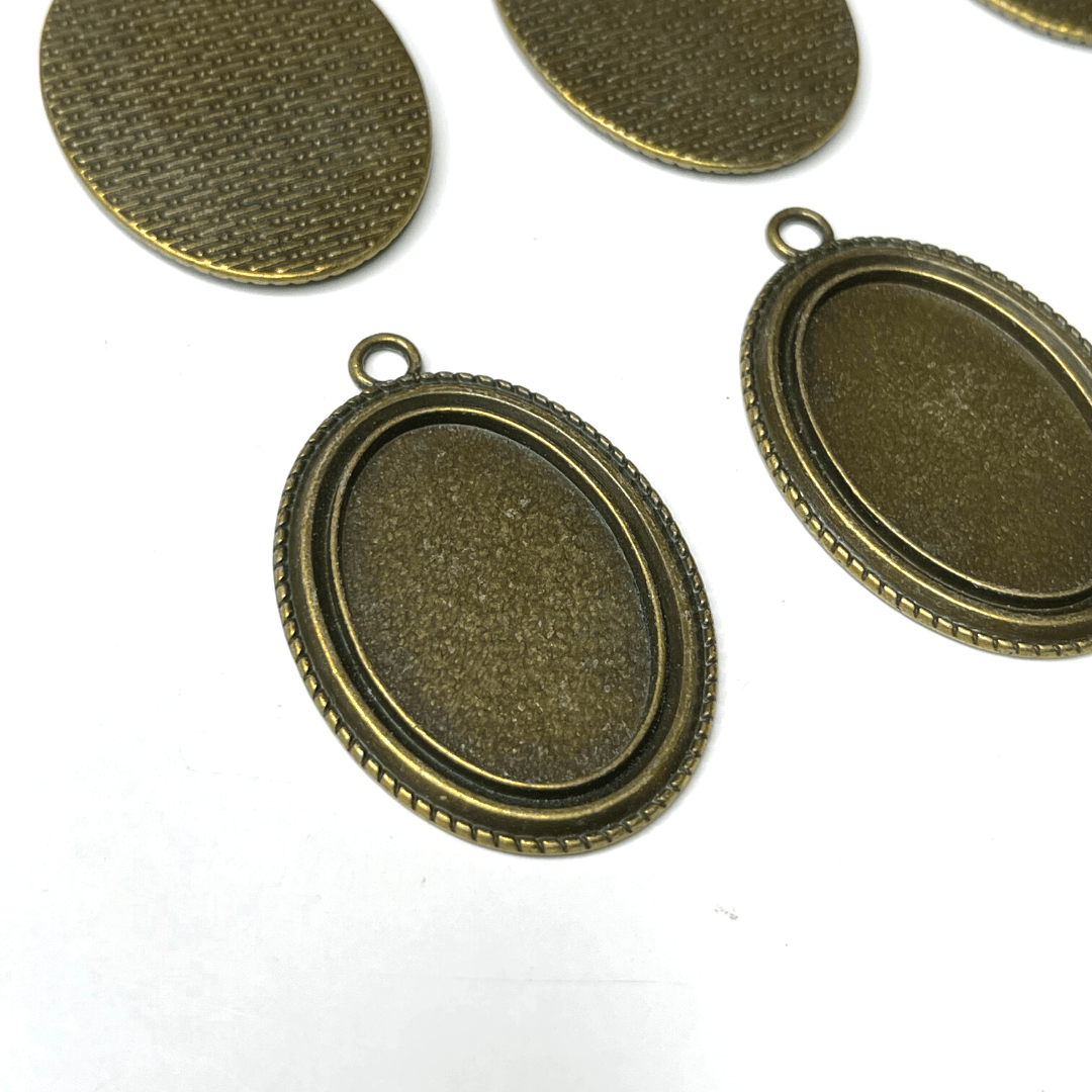 Support Pendentif Cabochon Style Tibétain