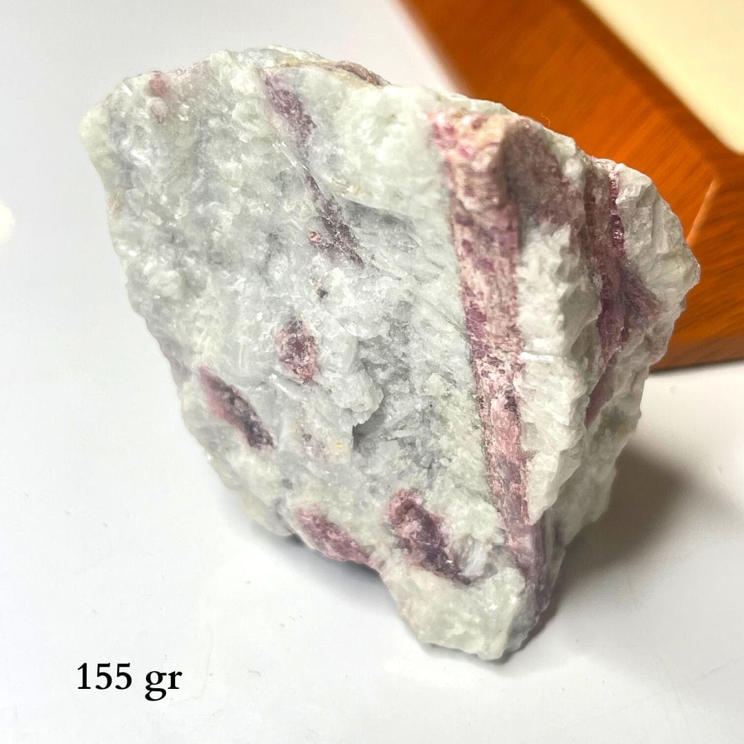 Tourmaline rose dans sa matrice de Quartz - N°4: 155 gr - Pierres et fossiles