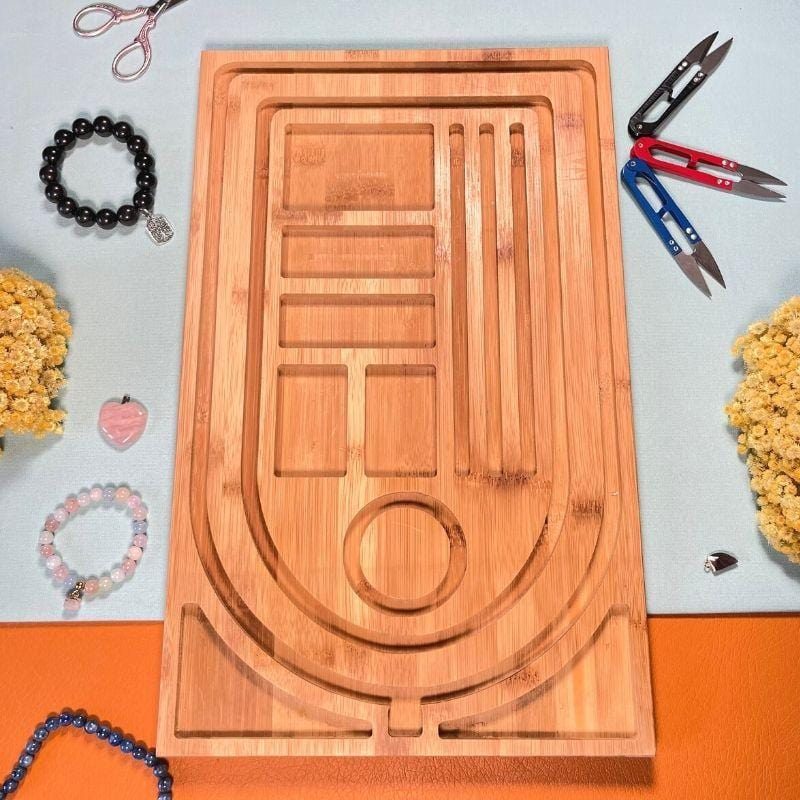 Planche en bois pour la conception de colliers