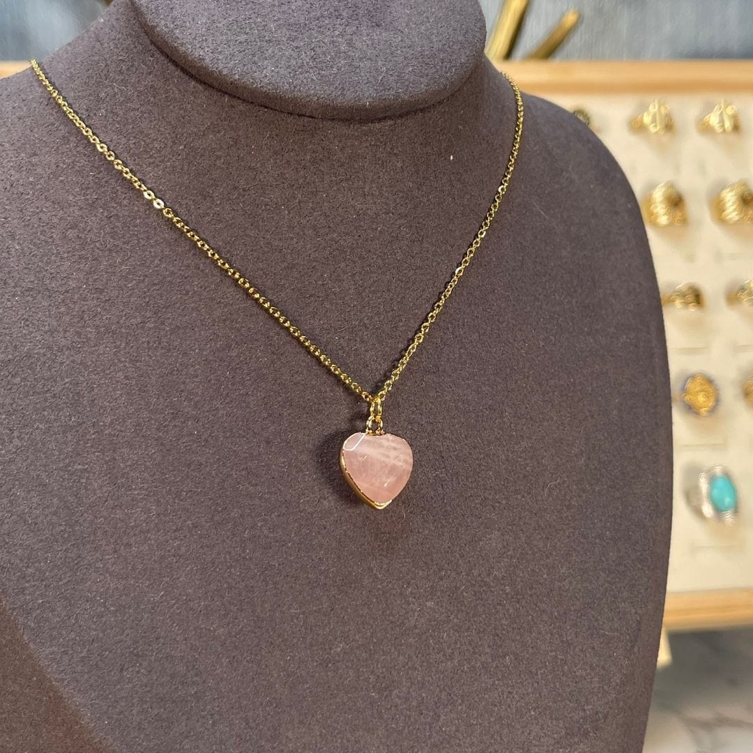 Pendentif coeur de quartz rose en pierre naturelle et argent plaqué